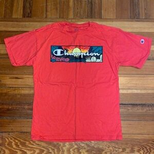 NWOT Champion short sleeve t-shirt sized medium